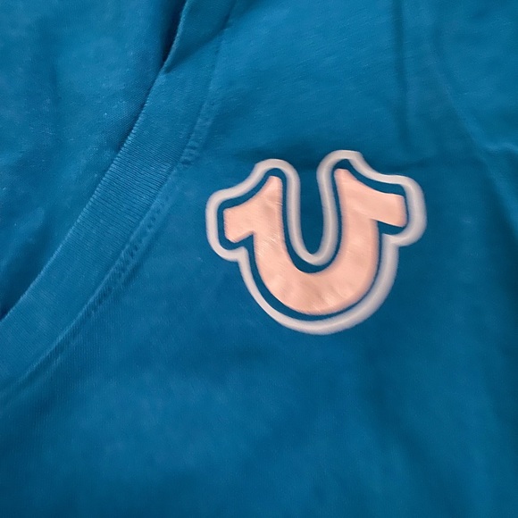 True Religion T-Shirt - Picture 2 of 8